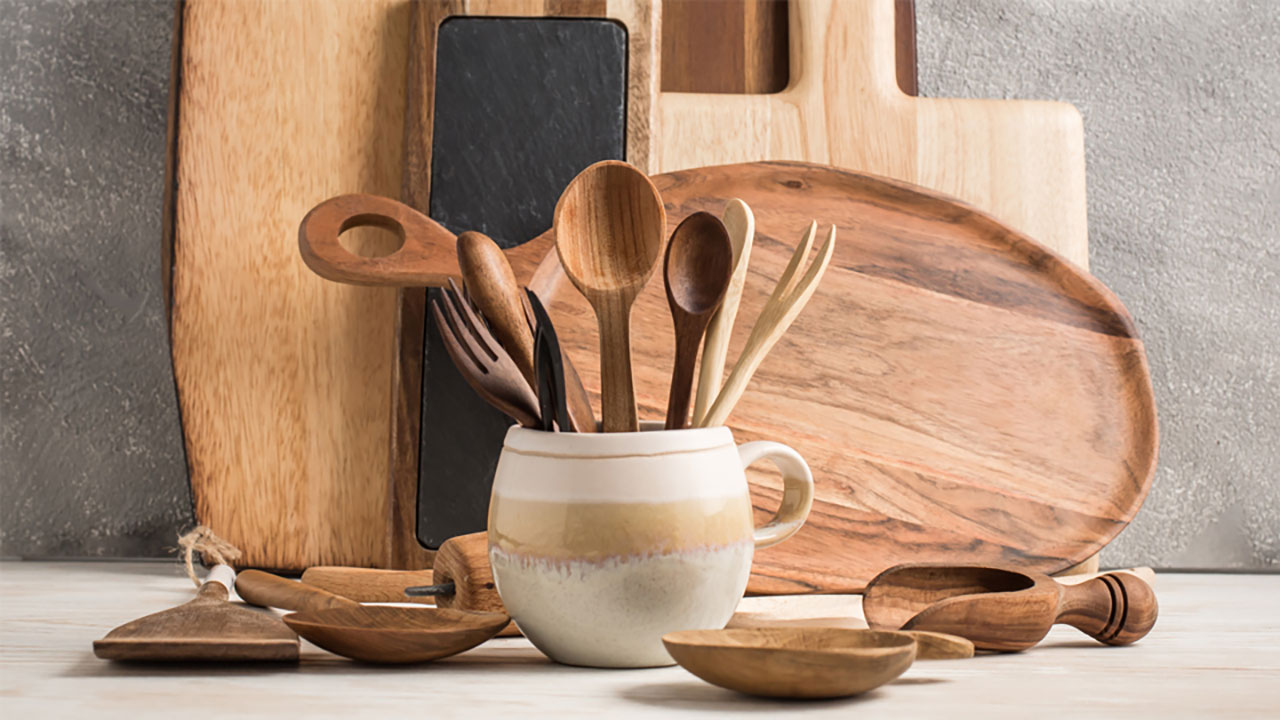قاشق چوبی